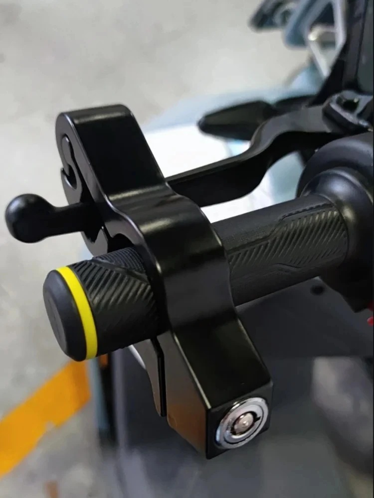 ヘビーデューティースチール製オートバイハンドルバーロック、A - Commuter Bike Lock のレビューと価格